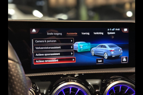 Mercedes-Benz A-Klasse 200|AMG|PANO|SFEER|BOMVOL!