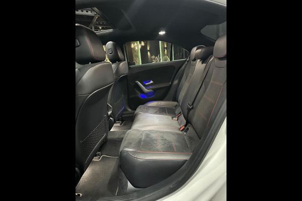 Mercedes-Benz A-Klasse 200|AMG|PANO|SFEER|BOMVOL!