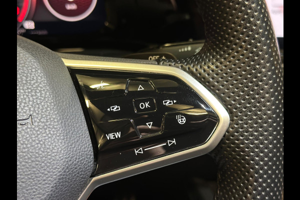 Volkswagen Golf 2.0 TSI GTI|PANORAMA