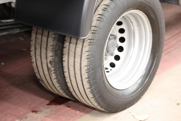 Mercedes-Benz Sprinter 515 1.9 CDI BAKWAGEN LAADKLEP AUTOMAAT