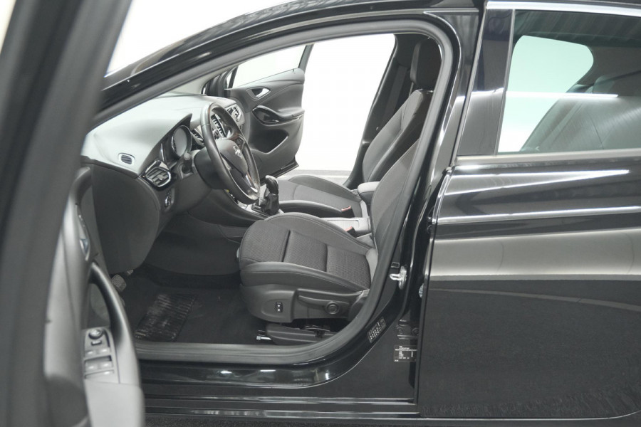 Opel Astra 1.2 Business Edition | Camera | Dodehoekdetectie | Allseason Banden | Apple Carplay