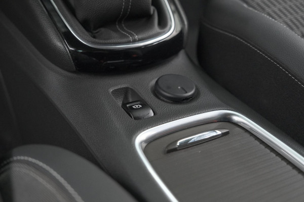 Opel Astra 1.2 Business Edition | Camera | Dodehoekdetectie | Allseason Banden | Apple Carplay