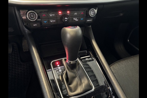 Jeep Compass 1.5T e-Hybrid 130 Limited | Panoramadak | 19" Velgen | CarPlay | 360 Camera