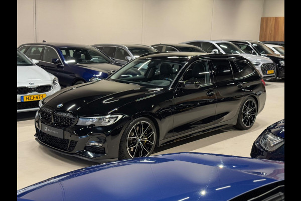 BMW 3 Serie Touring 330e M-Pakket, Pano, Apple Carplay, Voll Led, Navi, Hud, Cam, Private Glas, Shadow Line, Dealer Onderhouden