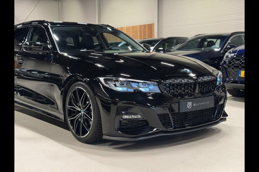 BMW 3 Serie Touring 330e M-Pakket, Pano, Apple Carplay, Voll Led, Navi, Hud, Cam, Private Glas, Shadow Line, Dealer Onderhouden