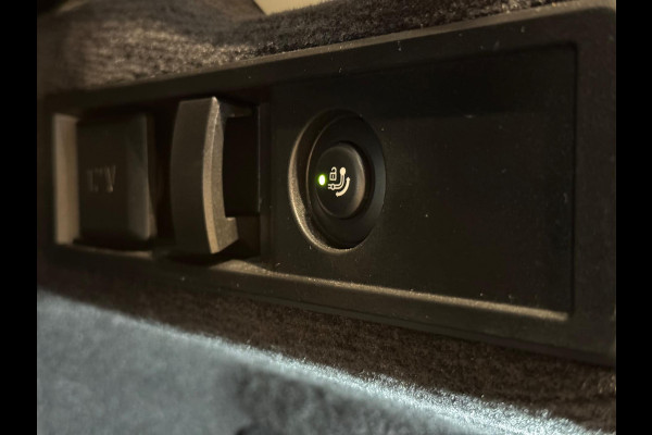 BMW 3 Serie Touring 330e M-Pakket, Pano, Apple Carplay, Voll Led, Navi, Hud, Cam, Private Glas, Shadow Line, Dealer Onderhouden