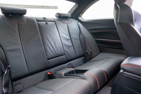 BMW M2 DCT Competition | Prijs rijklaar incl. 12 mnd garantie | Navi Adaptive Led 19"Lmv Cruise Pdc Camera Leder Stoelverw