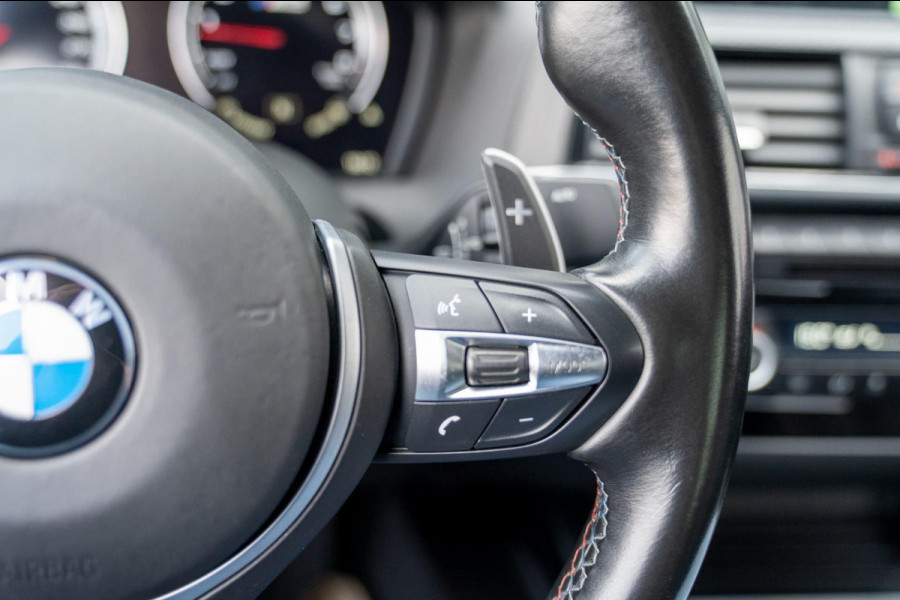 BMW M2 DCT Competition | Prijs rijklaar incl. 12 mnd garantie | Navi Adaptive Led 19"Lmv Cruise Pdc Camera Leder Stoelverw