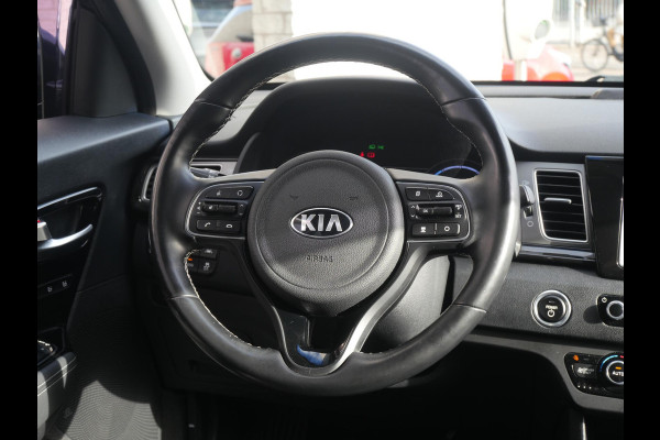 Kia e-Niro ExecutiveLine 64 kWh | SOH 94,6% | Navigatie | Climate Control | Stoel & Stuurverwarming | JBL |