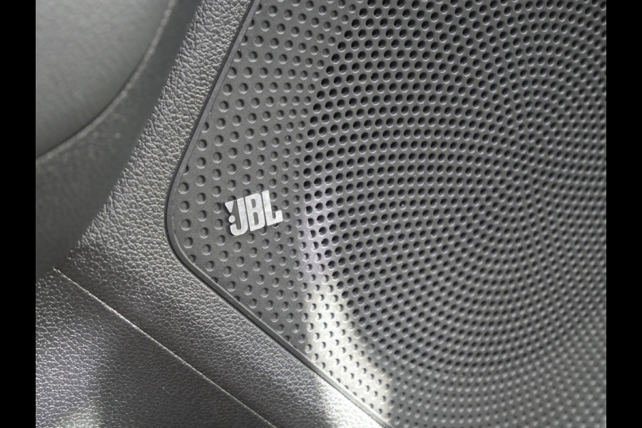 Kia e-Niro ExecutiveLine 64 kWh | SOH 94,6% | Navigatie | Climate Control | Stoel & Stuurverwarming | JBL |