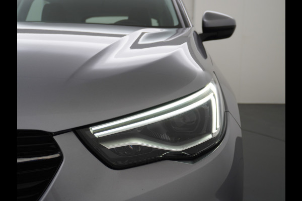 Opel Grandland X T 131pk 360Camera Navi 1/2Leer Apple/Android Usb Bluetooth CruiseControl Pdc Dab Ecc Tel. Isofix Mistlampen Blindspot Lane-dep. Bordherk. Licht-/Zichtpakket Elek.Inkl.spiegels Elek.Ramen Led 17''LM 1.2 Turbo Business Elegance NL-auto! B- klasse EURO 6 Origin.NLse auto