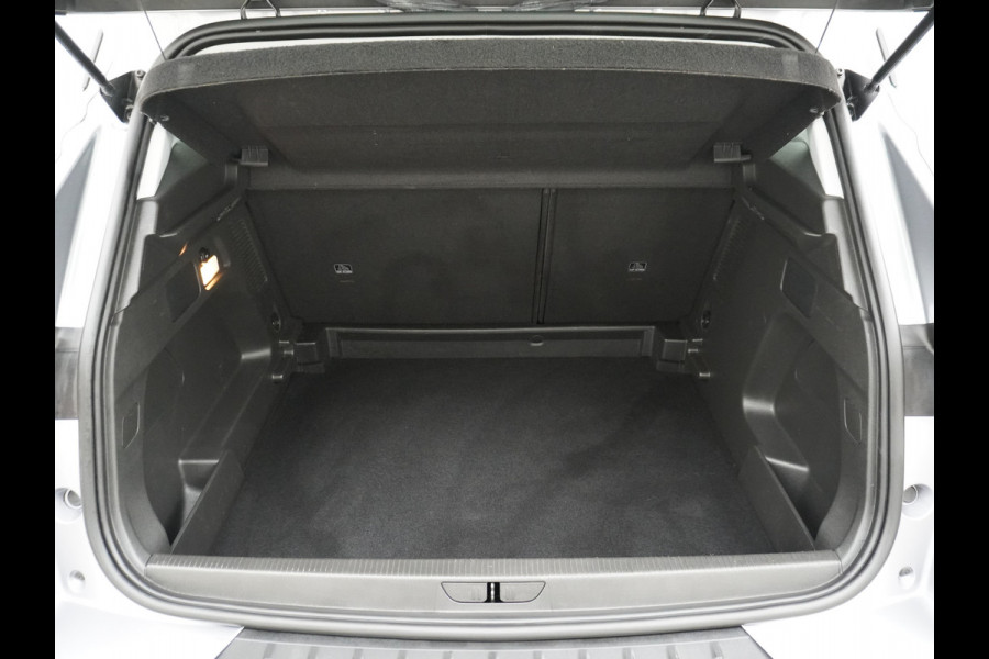 Opel Grandland X T 131pk 360Camera Navi 1/2Leer Apple/Android Usb Bluetooth CruiseControl Pdc Dab Ecc Tel. Isofix Mistlampen Blindspot Lane-dep. Bordherk. Licht-/Zichtpakket Elek.Inkl.spiegels Elek.Ramen Led 17''LM 1.2 Turbo Business Elegance NL-auto! B- klasse EURO 6 Origin.NLse auto