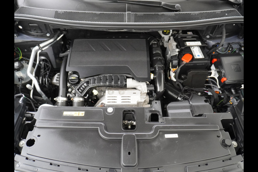 Opel Grandland X T 131pk 360Camera Navi 1/2Leer Apple/Android Usb Bluetooth CruiseControl Pdc Dab Ecc Tel. Isofix Mistlampen Blindspot Lane-dep. Bordherk. Licht-/Zichtpakket Elek.Inkl.spiegels Elek.Ramen Led 17''LM 1.2 Turbo Business Elegance NL-auto! B- klasse EURO 6 Origin.NLse auto