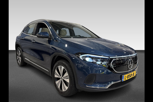 Mercedes-Benz EQA 250 Business Solution Luxury 67 kWh Panoramadak | leder