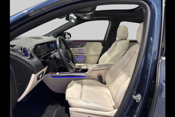 Mercedes-Benz EQA 250 Business Solution Luxury 67 kWh Panoramadak | leder