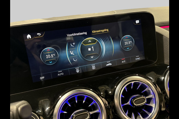 Mercedes-Benz EQA 250 Business Solution Luxury 67 kWh Panoramadak | leder