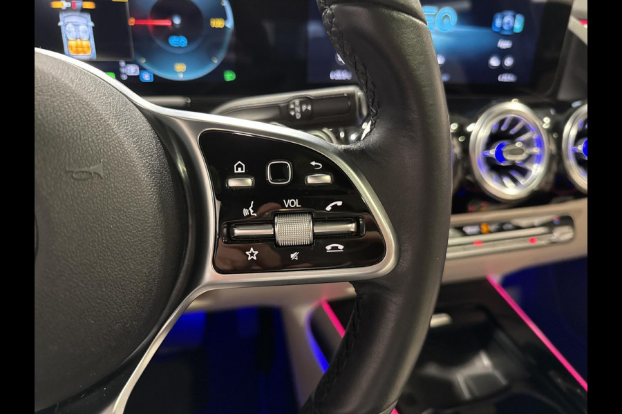 Mercedes-Benz EQA 250 Business Solution Luxury 67 kWh Panoramadak | leder