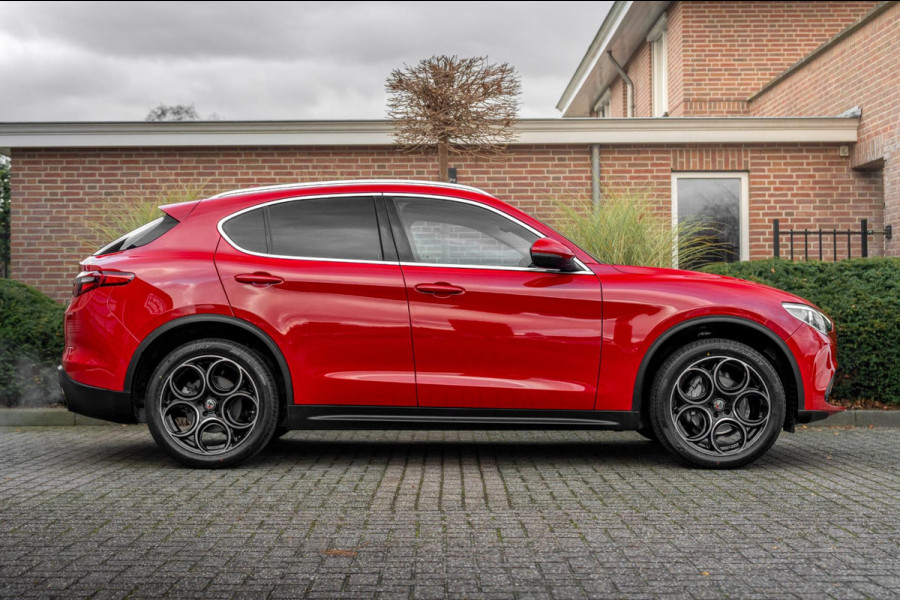 Alfa Romeo Stelvio 2.0 T AWD TURBO