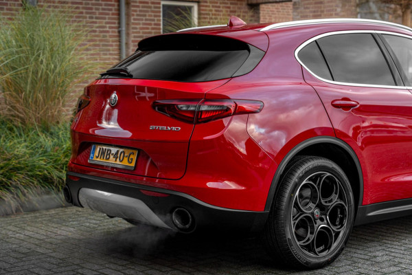 Alfa Romeo Stelvio 2.0 T AWD TURBO