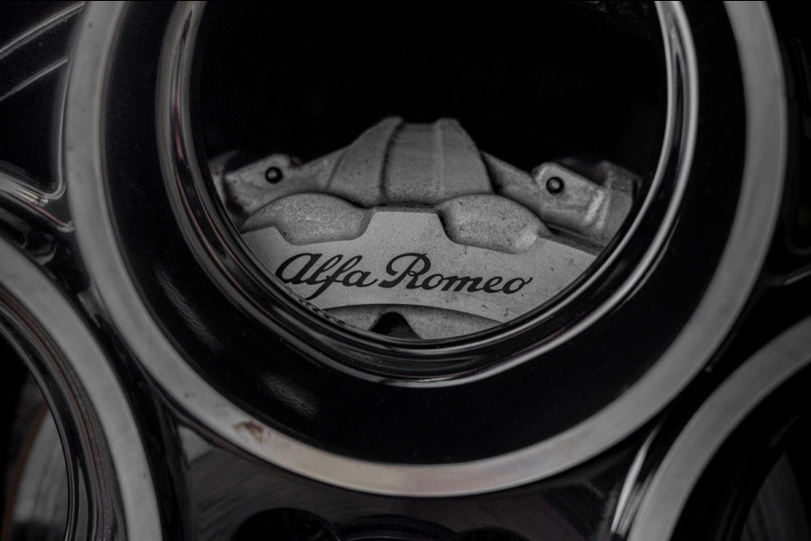 Alfa Romeo Stelvio 2.0 T AWD TURBO