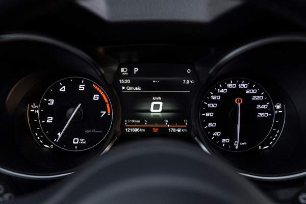 Alfa Romeo Stelvio 2.0 T AWD TURBO