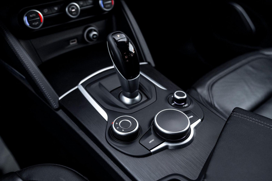 Alfa Romeo Stelvio 2.0 T AWD TURBO