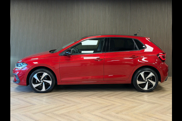 Volkswagen Polo 1.0 TSI R-LINE DSG CAMERA PARKEERSENSOREN VOOR EN ACHTER APPLE CARPLAY NAVI CRUISE CONTROL STOELVERWARMING