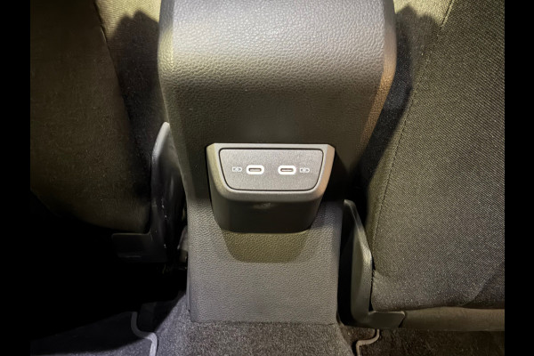 Volkswagen Polo 1.0 TSI R-LINE DSG CAMERA PARKEERSENSOREN VOOR EN ACHTER APPLE CARPLAY NAVI CRUISE CONTROL STOELVERWARMING