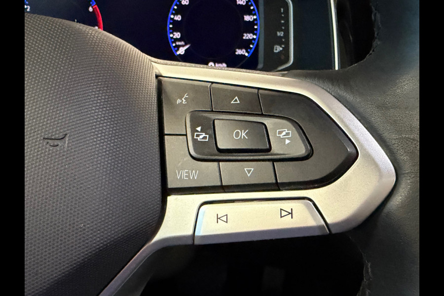 Volkswagen Polo 1.0 TSI R-LINE DSG CAMERA PARKEERSENSOREN VOOR EN ACHTER APPLE CARPLAY NAVI CRUISE CONTROL STOELVERWARMING