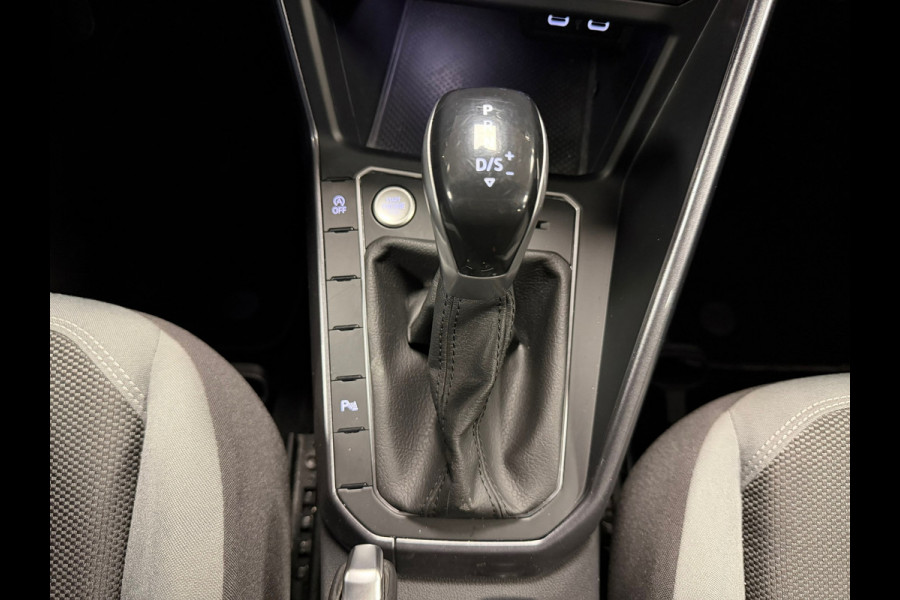 Volkswagen Polo 1.0 TSI R-LINE DSG CAMERA PARKEERSENSOREN VOOR EN ACHTER APPLE CARPLAY NAVI CRUISE CONTROL STOELVERWARMING