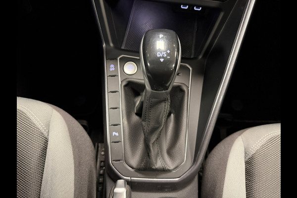 Volkswagen Polo 1.0 TSI R-LINE DSG CAMERA PARKEERSENSOREN VOOR EN ACHTER APPLE CARPLAY NAVI CRUISE CONTROL STOELVERWARMING