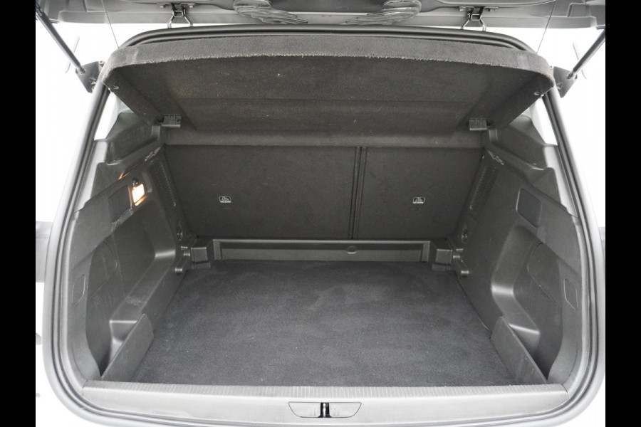 Opel Grandland X T131PK Apple Carplay Android Auto AGR-Comfortstoel Camera Navi Ecc Cruise Control Pdc DAB+ Regen-Lichtsensor Lane Assist Led Verkeersbord detectie Bluetooth Privacy Glas Lmv 17" Elegance 1e Eigenaar Origineel Nederlandse auto Euro 6