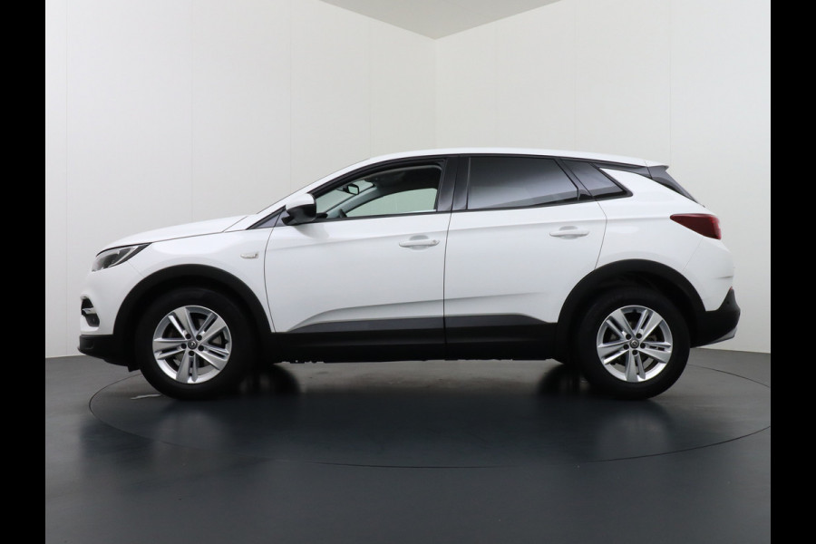 Opel Grandland X T131PK Apple Carplay Android Auto AGR-Comfortstoel Camera Navi Ecc Cruise Control Pdc DAB+ Regen-Lichtsensor Lane Assist Led Verkeersbord detectie Bluetooth Privacy Glas Lmv 17" Elegance 1e Eigenaar Origineel Nederlandse auto Euro 6