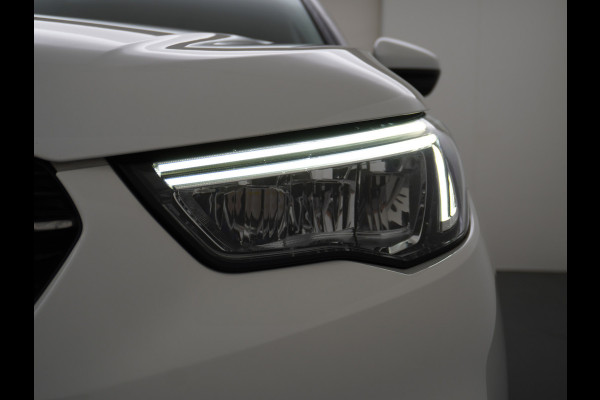 Opel Grandland X T131PK Apple Carplay Android Auto AGR-Comfortstoel Camera Navi Ecc Cruise Control Pdc DAB+ Regen-Lichtsensor Lane Assist Led Verkeersbord detectie Bluetooth Privacy Glas Lmv 17" Elegance 1e Eigenaar Origineel Nederlandse auto Euro 6