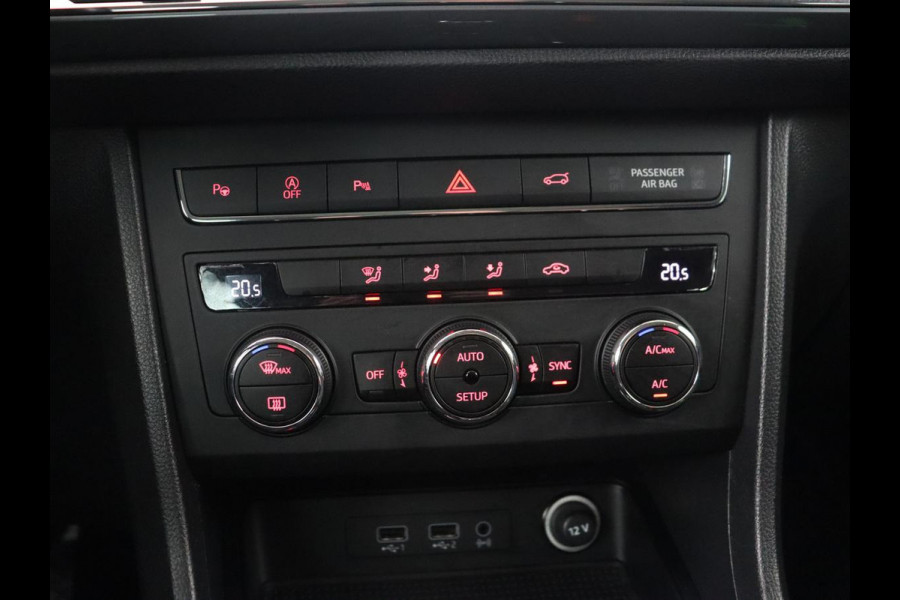 Seat Ateca 1.0 EcoTSI Style | Navigatie | Climate control | Cruise control | Parkeerhulp | Bluetooth