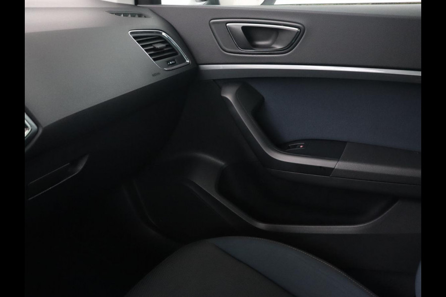 Seat Ateca 1.0 EcoTSI Style | Navigatie | Climate control | Cruise control | Parkeerhulp | Bluetooth