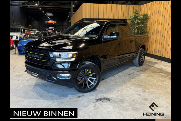 Dodge Ram 1500 5.7 V8 4x4 Crew Cab Laramie Sport. Black Edition. Apple-carplay. Navi. Pano. NAP