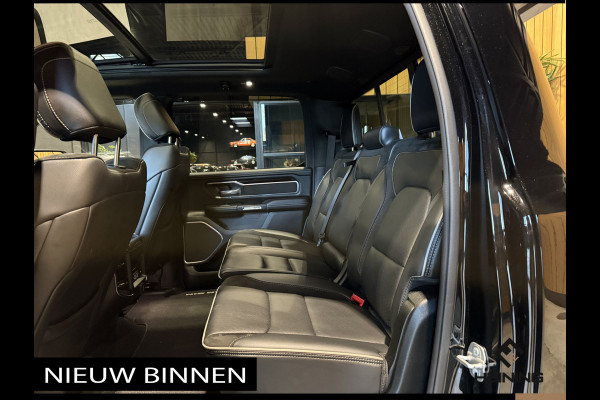 Dodge Ram 1500 5.7 V8 4x4 Crew Cab Laramie Sport. Black Edition. Apple-carplay. Navi. Pano. NAP