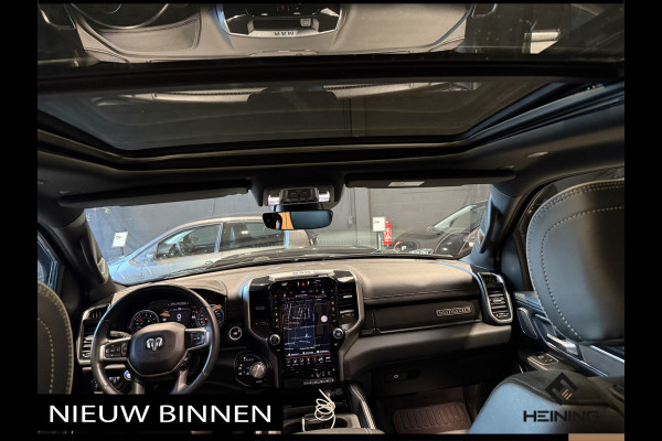 Dodge Ram 1500 5.7 V8 4x4 Crew Cab Laramie Sport. Black Edition. Apple-carplay. Navi. Pano. NAP