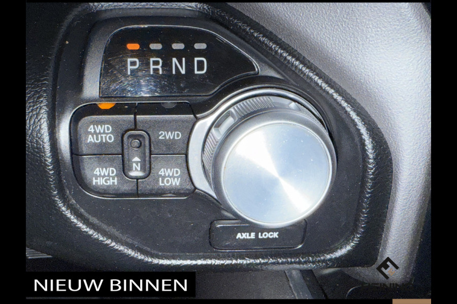 Dodge Ram 1500 5.7 V8 4x4 Crew Cab Laramie Sport. Black Edition. Apple-carplay. Navi. Pano. NAP