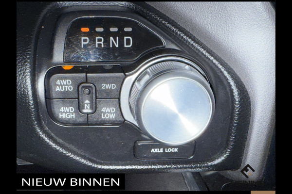 Dodge Ram 1500 5.7 V8 4x4 Crew Cab Laramie Sport. Black Edition. Apple-carplay. Navi. Pano. NAP