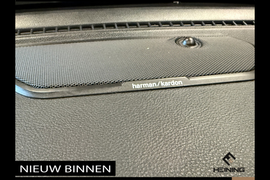 Dodge Ram 1500 5.7 V8 4x4 Crew Cab Laramie Sport. Black Edition. Apple-carplay. Navi. Pano. NAP