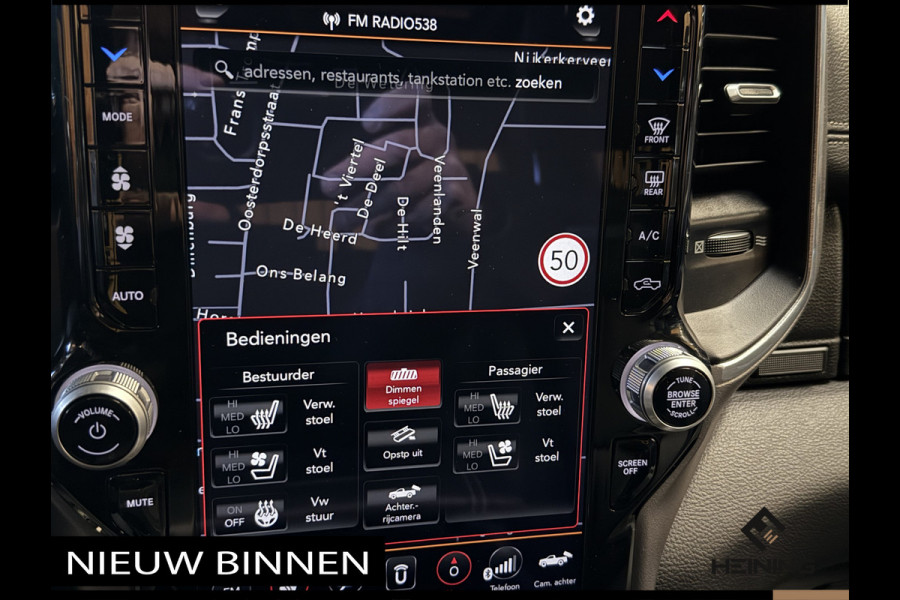 Dodge Ram 1500 5.7 V8 4x4 Crew Cab Laramie Sport. Black Edition. Apple-carplay. Navi. Pano. NAP