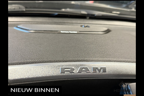 Dodge Ram 1500 5.7 V8 4x4 Crew Cab Laramie Sport. Black Edition. Apple-carplay. Navi. Pano. NAP