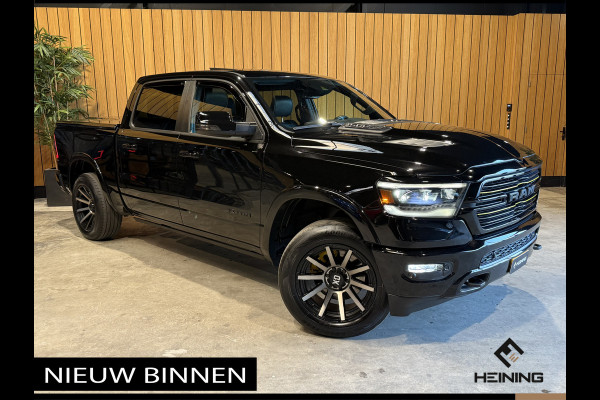 Dodge Ram 1500 5.7 V8 4x4 Crew Cab Laramie Sport. Black Edition. Apple-carplay. Navi. Pano. NAP