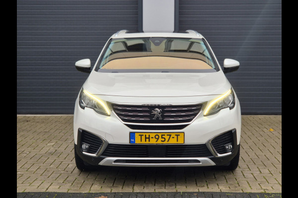 Peugeot 5008 1.2 PureTech Allure Pano / Leder / Auto / ACTIE