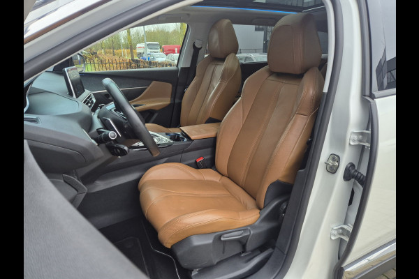 Peugeot 5008 1.2 PureTech Allure Pano / Leder / Auto / ACTIE
