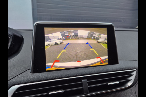 Peugeot 5008 1.2 PureTech Allure Pano / Leder / Auto / ACTIE