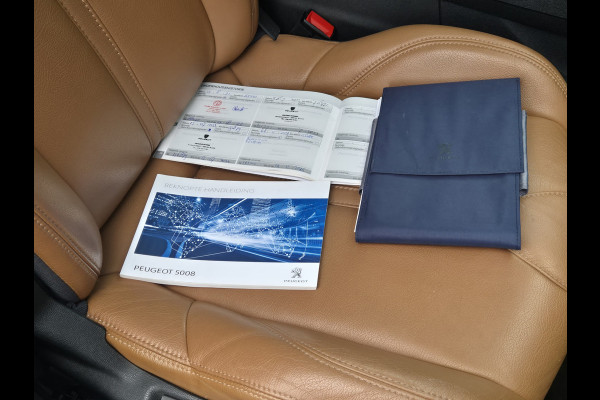 Peugeot 5008 1.2 PureTech Allure Pano / Leder / Auto / ACTIE