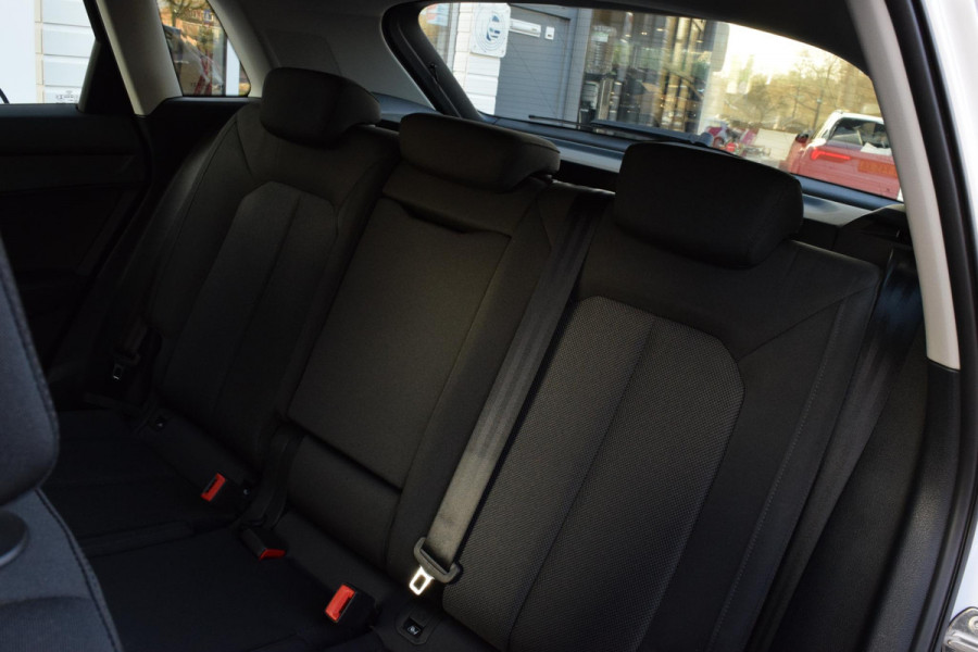 Audi Q3 35 TFSI Advanced edition|Lage km stand!